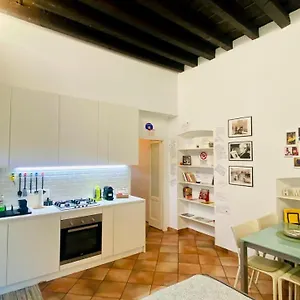 Apartment Sweet Navigli S1, Milan